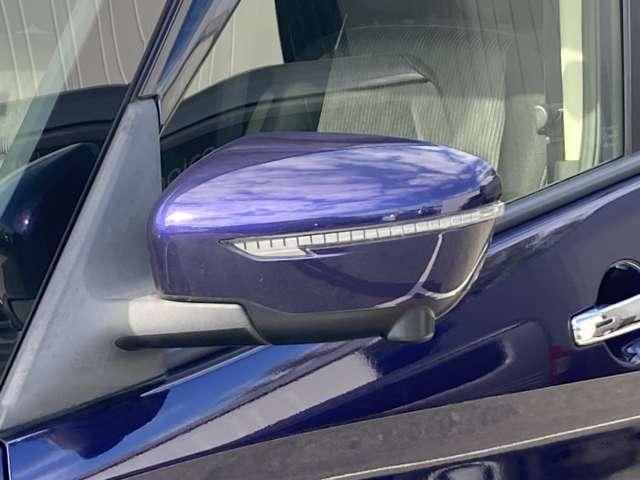 セレナ ２．０　ハイウェイスター　Ｖ　大画面ナビ・後席モニター・前後ドラレコ・　サイドエアバッグ　アラウンドビュ－　１オナ　アルミ　衝突被害軽減　ＬＤＰ　エアバッグ　両側オートスライドドア　ＬＥＤライト　インテリジェントキー　点検記録簿　サイドカメラ　メモリーナビ　ナビＴＶ（19枚目）