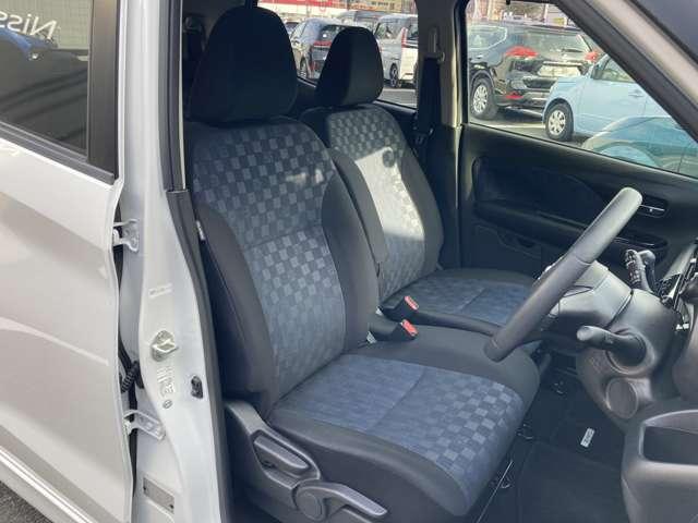 デイズ ６６０　ハイウェイスターＧターボ　大画面ナビ・前後ドラレコ・ＥＴＣ・アラウン　車線逸脱　インテリジェントアラウンドビューモニター　ＬＥＤ　ナビＴＶ　記録簿　ドライブレコーダー　ＥＴＣ　スマートキー　エアバック　キーフリー　サイドカメラ　バックカメラ　パワーステアリング　ワンセグ（9枚目）