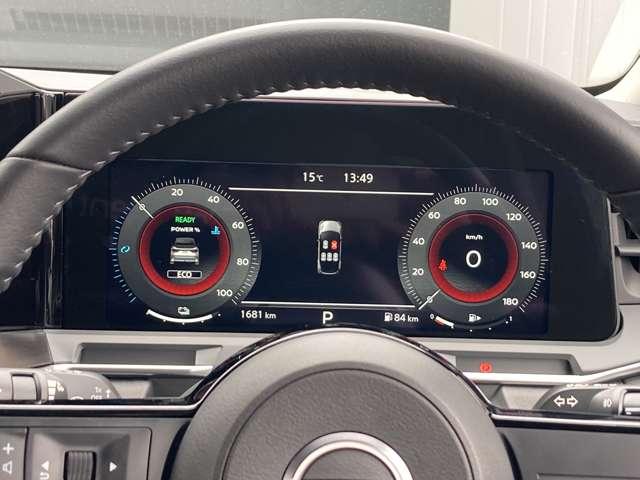 オーラ １．２　Ｇ　レザーエディション　大画面ナビ・アラウンドビューモニター・ス　スマ－トキ－　整備記録簿　盗難防止装置　ＡＨＢ　元試乗車　ＬＥＤライト　ナビ＆ＴＶ　レーンキープ　アルミホイール　エアバッグ　エアコン　ＡＢＳ　サイドカメラ（10枚目）