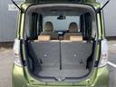 後部座席に座れる状態でも荷室はこれだけの広さがあるのでお出かけやお買い物にも重宝します。ついつい買い物しすぎても安心ですね♪