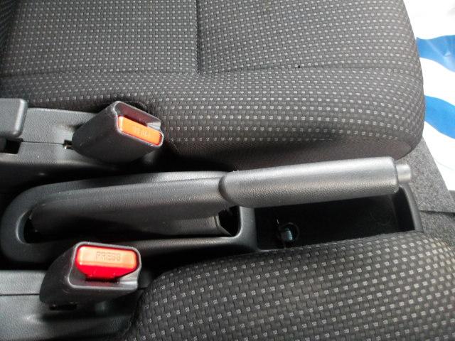 ハイゼットカーゴ セーフティサポート装着車　スライドドア　積み荷の載せれるお車　セーフティサポート装着車　スライドドア　積み荷の載せれるお車　ＣＤプレイヤー装着車　ＡＴ車　ダイハツ　ハイゼットカーゴ　クルーズＳＡ３（13枚目）
