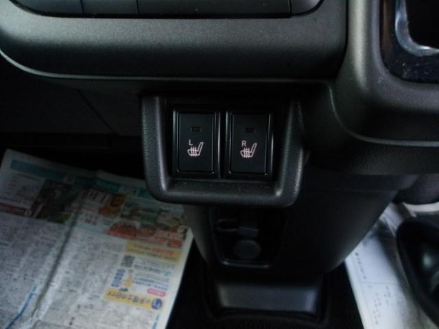 スペーシアギア スズキセーフティサポート装着車　ナビバックカメラ装着車　スペーシアギア　ＸＺターボ　スズキセーフティサポート装着車　軽自動車　電動スライドドア　ナビバックカメラ装着車　ツートンルーフ　ＥＴＣ装着車（18枚目）