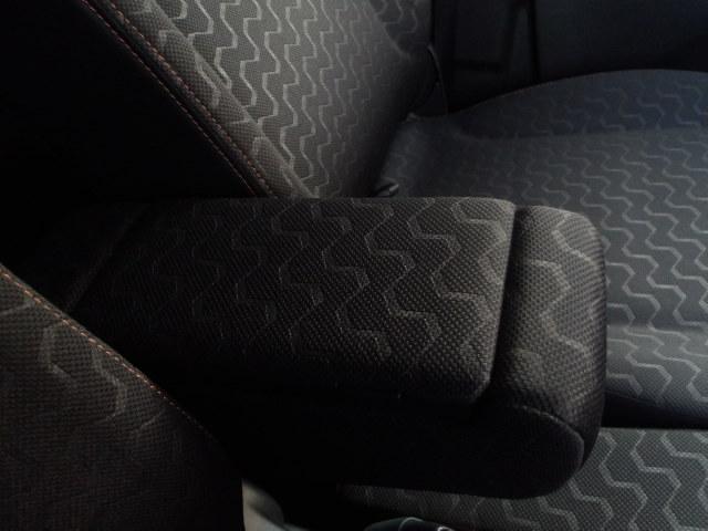 スペーシアギア スズキセーフティサポート装着車　ナビバックカメラ装着車　スペーシアギア　ＸＺターボ　スズキセーフティサポート装着車　軽自動車　電動スライドドア　ナビバックカメラ装着車　ツートンルーフ　ＥＴＣ装着車（26枚目）