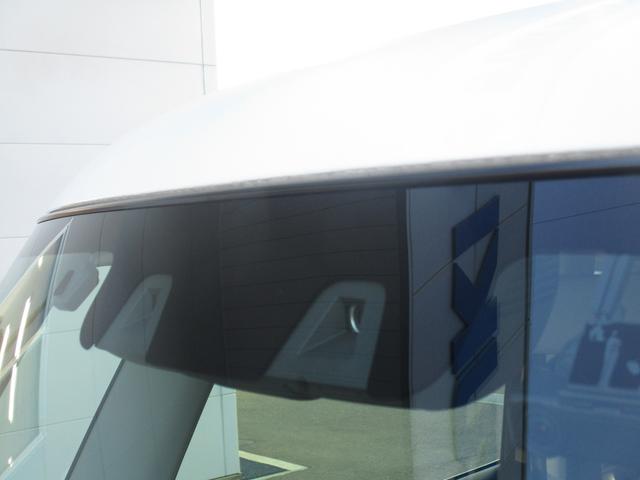 ２つのステレオカメラがクルマや障害物を捉えると、警報や強制ブレーキなどで運転手の安全を守るデュアルカメラブレーキサポートを搭載（＾０＾）