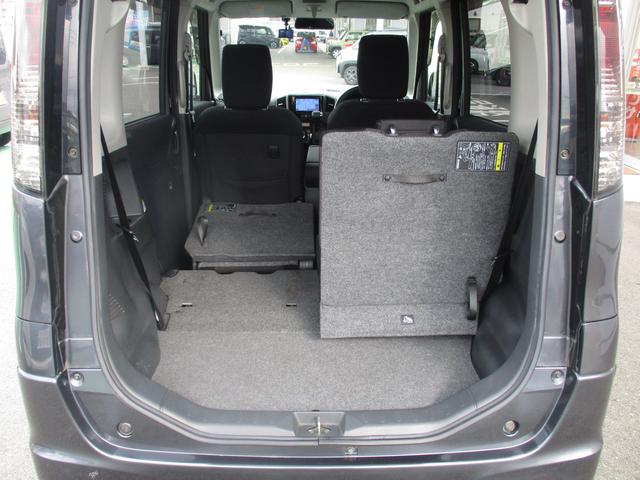 �����V�[�g�͕������ɂȂ��Ă��܂��B�ʐ^�̂悤�ɕБ������|�����ƂłR�l���d�l���\�ł���