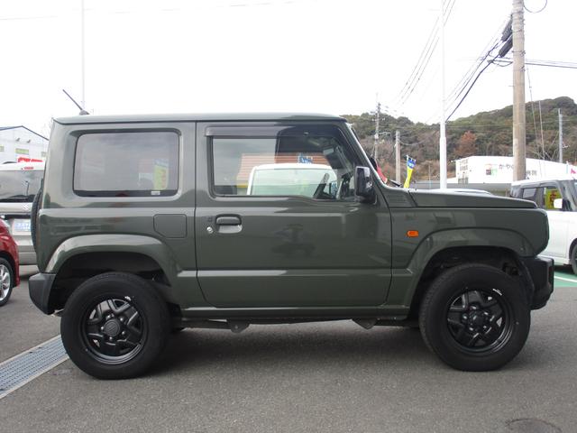 ジムニー ＸＬ　メモリーナビ　プッシュスタート　シートヒーター　オートエアコン　スズキセーフティーサポート　４ＷＤ　衝突被害軽減システム　盗難防止システム　Ｂｌｕｅｔｏｏｔｈ　オートライト（8枚目）