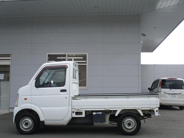 キャリイトラック ＫＣ　エアコン・パワステ　ＤＡ６３Ｔ　９型　パートタイム４ＷＤ　５速マニュアル　スピーカー付きラジオ　リヤゲートチェーン　マニュアルエアコン　パワステ　車検整備渡し（11枚目）