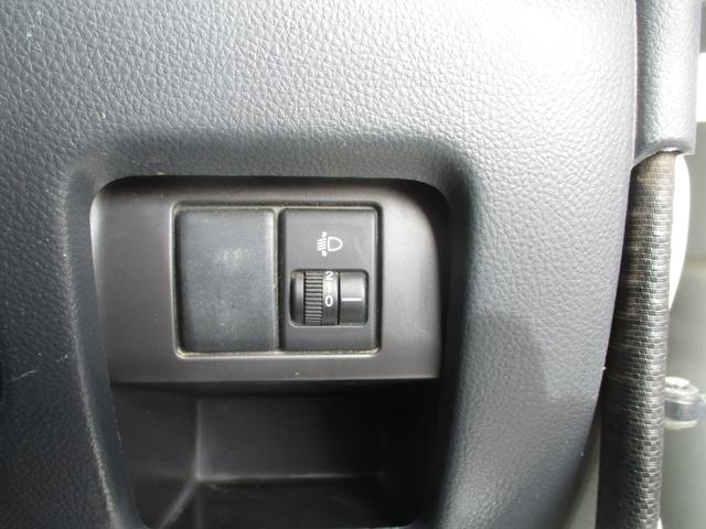 キャリイトラック ＫＣ　エアコン・パワステ　ＤＡ６３Ｔ　９型　パートタイム４ＷＤ　５速マニュアル　スピーカー付きラジオ　リヤゲートチェーン　マニュアルエアコン　パワステ　車検整備渡し（34枚目）