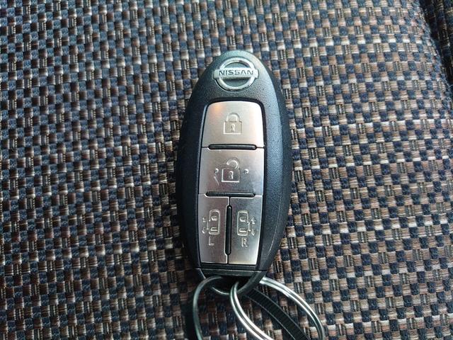 セレナ ハイウェイスター　Ｖセレクション＋セーフティ　ＳＨＶ（16枚目）