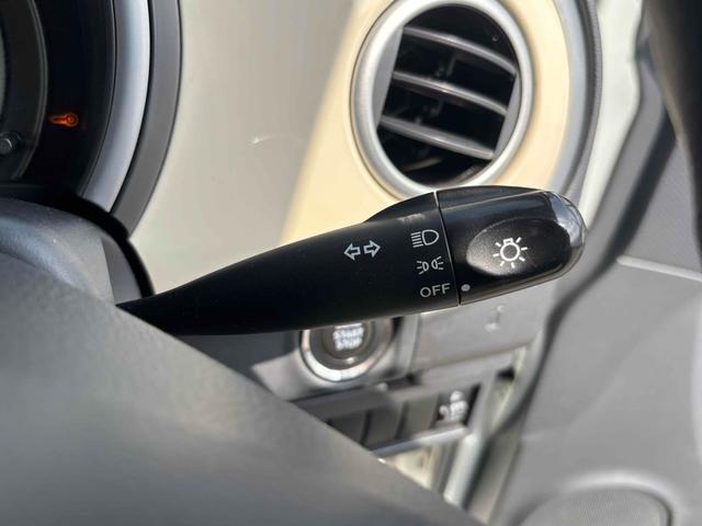アルトラパン Ｘ　スマートキー　電動格納ミラー　ベンチシート　ＣＶＴ　盗難防止システム　ＡＢＳ　ＣＤ　アルミホイール　衝突安全ボディ　エアコン　パワーステアリング　パワーウィンドウ（9枚目）