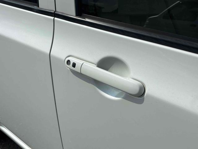 アルトラパン Ｘ　スマートキー　電動格納ミラー　ベンチシート　ＣＶＴ　盗難防止システム　ＡＢＳ　ＣＤ　アルミホイール　衝突安全ボディ　エアコン　パワーステアリング　パワーウィンドウ（28枚目）
