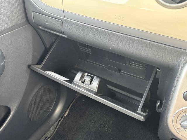 アルトラパン Ｘ　スマートキー　電動格納ミラー　ベンチシート　ＣＶＴ　盗難防止システム　ＡＢＳ　ＣＤ　アルミホイール　衝突安全ボディ　エアコン　パワーステアリング　パワーウィンドウ（41枚目）