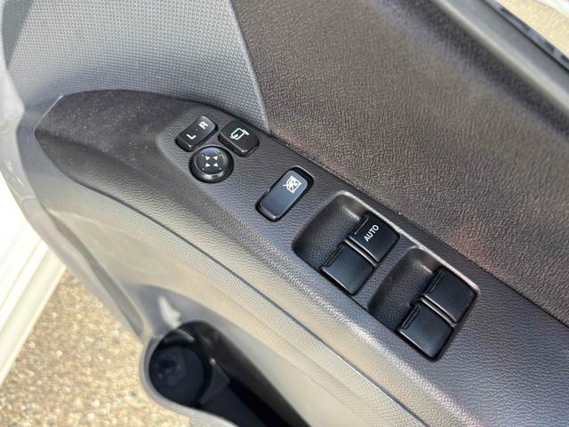 デリカＤ：２ 　ドライブレコーダー　ＥＴＣ　バックカメラ　ナビ　ＴＶ　両側電動スライドドア　オートライト　ＨＩＤ　スマートキー　電動格納ミラー　ウォークスルー　ＣＶＴ　アルミホイール　ＣＤ　ＤＶＤ再生　ＵＳＢ（21枚目）