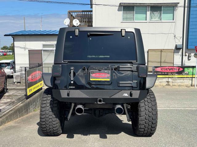 ジープ・ラングラーアンリミテッド スポーツ　４ＷＤ　ＥＴＣ　バックカメラ　オートクルーズコントロール　ナビ　ＴＶ　アルミホイール　ＡＴ　盗難防止システム　ＣＤ　ＤＶＤ再生　ＵＳＢ　Ｂｌｕｅｔｏｏｔｈ　ＡＢＳ　ＥＳＣ　エアコン　パワーウィンドウ（17枚目）