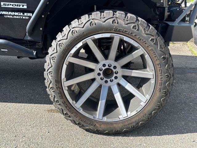 ジープ・ラングラーアンリミテッド スポーツ　４ＷＤ　ＥＴＣ　バックカメラ　オートクルーズコントロール　ナビ　ＴＶ　アルミホイール　ＡＴ　盗難防止システム　ＣＤ　ＤＶＤ再生　ＵＳＢ　Ｂｌｕｅｔｏｏｔｈ　ＡＢＳ　ＥＳＣ　エアコン　パワーウィンドウ（20枚目）