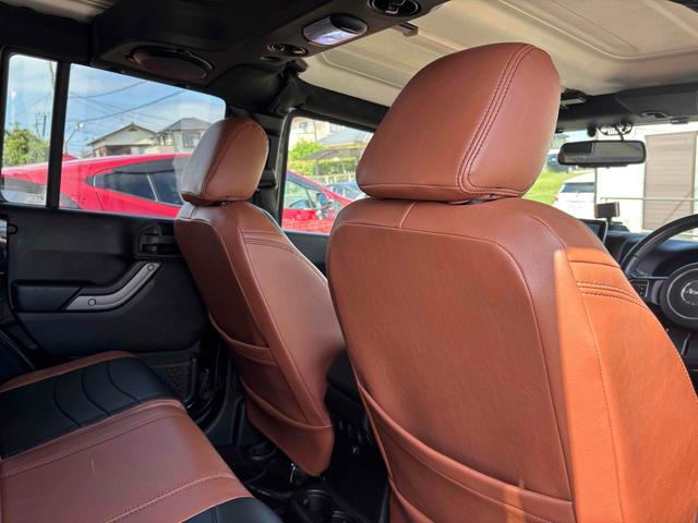 ジープ・ラングラーアンリミテッド スポーツ　４ＷＤ　ＥＴＣ　バックカメラ　オートクルーズコントロール　ナビ　ＴＶ　アルミホイール　ＡＴ　盗難防止システム　ＣＤ　ＤＶＤ再生　ＵＳＢ　Ｂｌｕｅｔｏｏｔｈ　ＡＢＳ　ＥＳＣ　エアコン　パワーウィンドウ（45枚目）