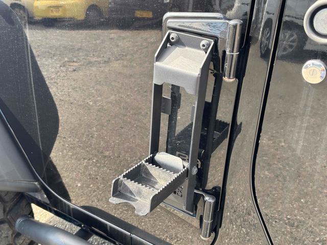 ジープ・ラングラーアンリミテッド スポーツ　４ＷＤ　ＥＴＣ　バックカメラ　オートクルーズコントロール　ナビ　ＴＶ　アルミホイール　ＡＴ　盗難防止システム　ＣＤ　ＤＶＤ再生　ＵＳＢ　Ｂｌｕｅｔｏｏｔｈ　ＡＢＳ　ＥＳＣ　エアコン　パワーウィンドウ（64枚目）