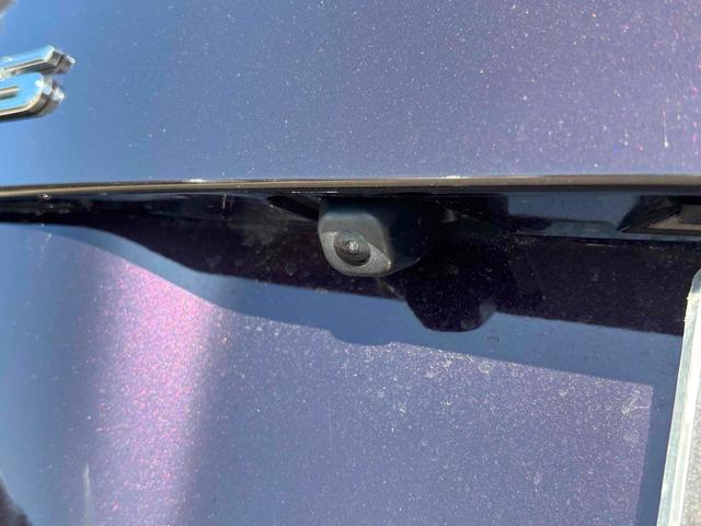 プリウス Ｓ　ドライブレコーダー　ＥＴＣ　バックカメラ　ナビ　ＴＶ　アルミホイール　オートライト　ＨＩＤ　スマートキー　電動格納ミラー　ＣＶＴ　盗難防止システム　衝突安全ボディ　ＡＢＳ　ＥＳＣ　ＣＤ（21枚目）