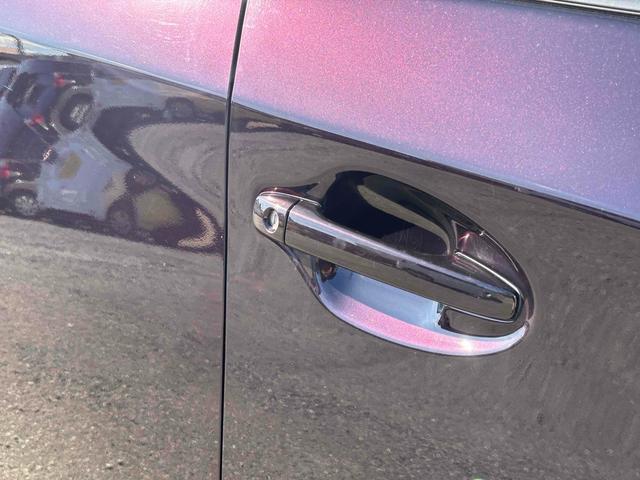 プリウス Ｓ　ドライブレコーダー　ＥＴＣ　バックカメラ　ナビ　ＴＶ　アルミホイール　オートライト　ＨＩＤ　スマートキー　電動格納ミラー　ＣＶＴ　盗難防止システム　衝突安全ボディ　ＡＢＳ　ＥＳＣ　ＣＤ（33枚目）