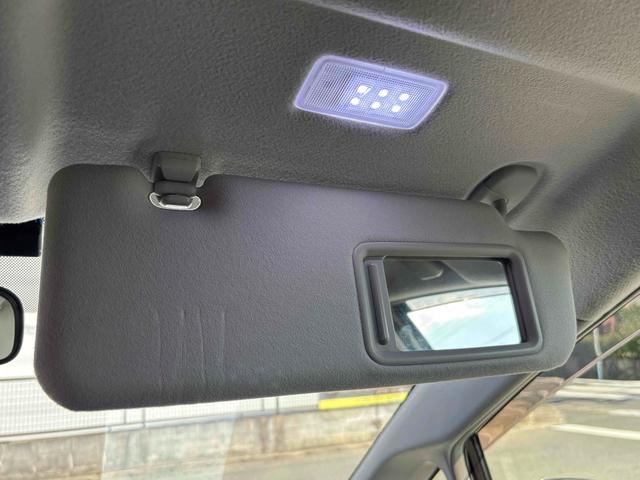 プリウス Ｓ　ドライブレコーダー　ＥＴＣ　バックカメラ　ナビ　ＴＶ　アルミホイール　オートライト　ＨＩＤ　スマートキー　電動格納ミラー　ＣＶＴ　盗難防止システム　衝突安全ボディ　ＡＢＳ　ＥＳＣ　ＣＤ（60枚目）