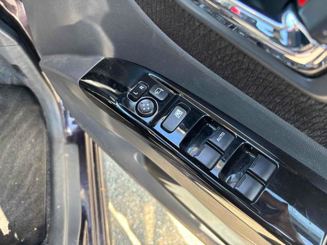 パレットＳＷ ＸＳ　ワンオーナー　両側スライド・片側電動　オートライト　ＨＩＤ　スマートキー　電動格納ミラー　ベンチシート　ＣＶＴ　盗難防止システム　ＡＢＳ　ＵＳＢ　アルミホイール　衝突安全ボディ　エアコン（11枚目）