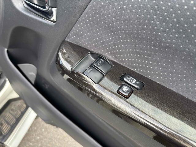 ハイエースバン ロングスーパーＧＬ　ドライブレコーダー　ＥＴＣ　バックカメラ　ナビ　ＴＶ　両側スライドドア　オートライト　スマートキー　電動格納ミラー　ＡＴ　アルミホイール　ＣＤ　ＤＶＤ再生　ＵＳＢ　Ｂｌｕｅｔｏｏｔｈ　エアコン（11枚目）