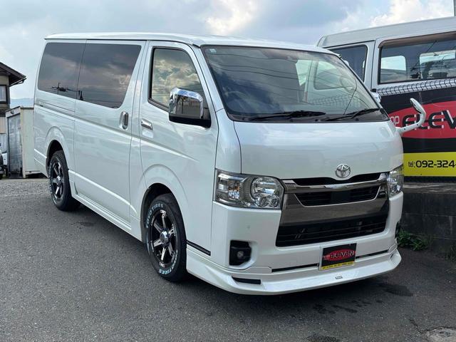 ハイエースバン スーパーＧＬ　ダークプライムＩＩ　ＥＴＣ　バックカメラ　ナビ　ＴＶ　クリアランスソナー　レーンアシスト　衝突被害軽減システム　両側電動スライドドア　オートマチックハイビーム　オートライト　アルミホイール　スマートキー　後席モニター（16枚目）