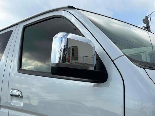 ハイエースバン スーパーＧＬ　ダークプライムＩＩ　ＥＴＣ　バックカメラ　ナビ　ＴＶ　クリアランスソナー　レーンアシスト　衝突被害軽減システム　両側電動スライドドア　オートマチックハイビーム　オートライト　アルミホイール　スマートキー　後席モニター（31枚目）