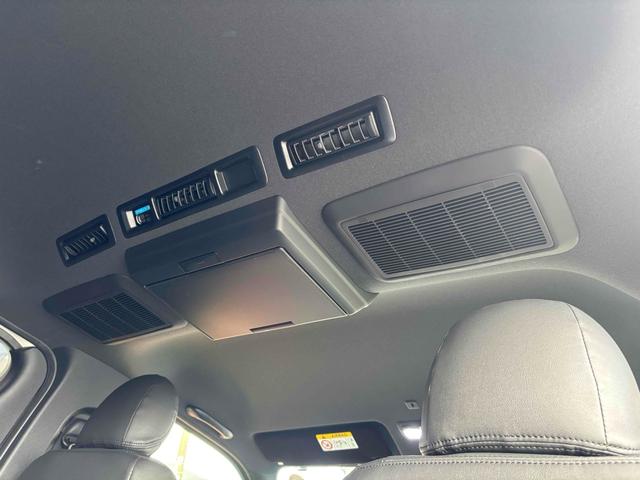 ハイエースバン スーパーＧＬ　ダークプライムＩＩ　ＥＴＣ　バックカメラ　ナビ　ＴＶ　クリアランスソナー　レーンアシスト　衝突被害軽減システム　両側電動スライドドア　オートマチックハイビーム　オートライト　アルミホイール　スマートキー　後席モニター（47枚目）