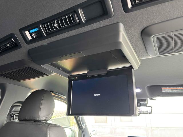 ハイエースバン スーパーＧＬ　ダークプライムＩＩ　ＥＴＣ　バックカメラ　ナビ　ＴＶ　クリアランスソナー　レーンアシスト　衝突被害軽減システム　両側電動スライドドア　オートマチックハイビーム　オートライト　アルミホイール　スマートキー　後席モニター（49枚目）