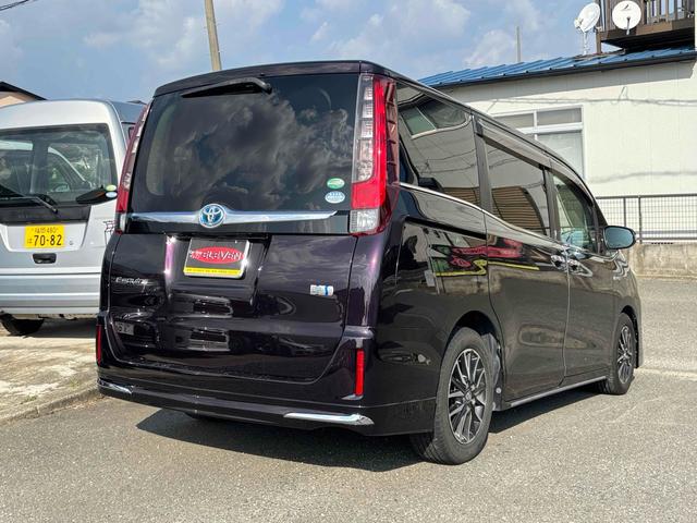 エスクァイア ハイブリッドＧｉ　ＥＴＣ　バックカメラ　ナビ　ＴＶ　オートクルーズコントロール　両側電動スライドドア　オートライト　ＬＥＤヘッドランプ　スマートキー　アイドリングストップ　電動格納ミラー　シートヒーター　３列シート（19枚目）