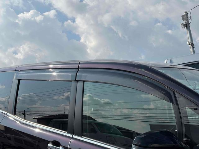 エスクァイア ハイブリッドＧｉ　ＥＴＣ　バックカメラ　ナビ　ＴＶ　オートクルーズコントロール　両側電動スライドドア　オートライト　ＬＥＤヘッドランプ　スマートキー　アイドリングストップ　電動格納ミラー　シートヒーター　３列シート（29枚目）