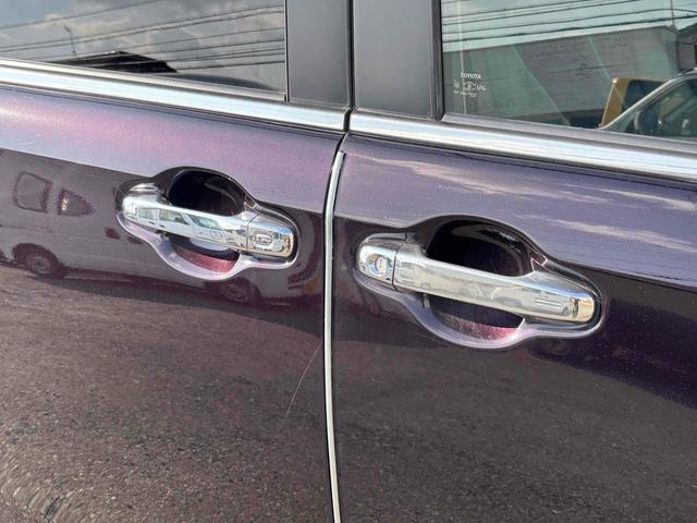 エスクァイア ハイブリッドＧｉ　ＥＴＣ　バックカメラ　ナビ　ＴＶ　オートクルーズコントロール　両側電動スライドドア　オートライト　ＬＥＤヘッドランプ　スマートキー　アイドリングストップ　電動格納ミラー　シートヒーター　３列シート（30枚目）