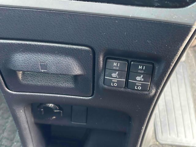 エスクァイア ハイブリッドＧｉ　ＥＴＣ　バックカメラ　ナビ　ＴＶ　オートクルーズコントロール　両側電動スライドドア　オートライト　ＬＥＤヘッドランプ　スマートキー　アイドリングストップ　電動格納ミラー　シートヒーター　３列シート（60枚目）