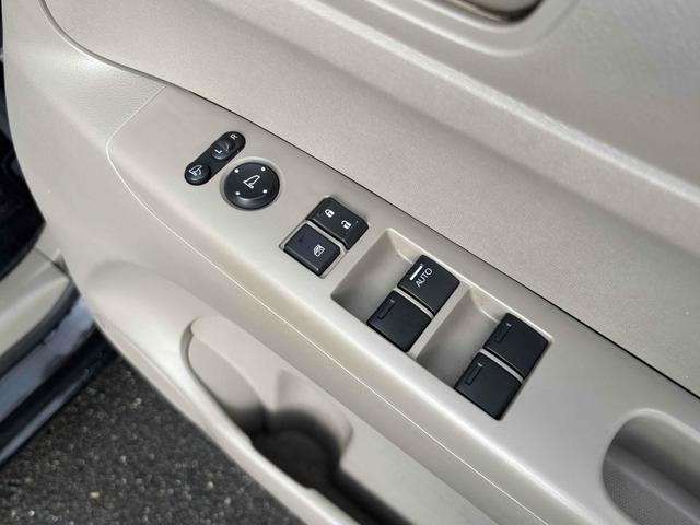 Ｎ－ＢＯＸ Ｇ　ＥＴＣ　両側スライドドア　ナビ　ＴＶ　スマートキー　アイドリングストップ　電動格納ミラー　ベンチシート　ＣＶＴ　盗難防止システム　ＡＢＳ　ＥＳＣ　ＣＤ　ＤＶＤ再生　Ｂｌｕｅｔｏｏｔｈ　衝突安全ボディ（11枚目）