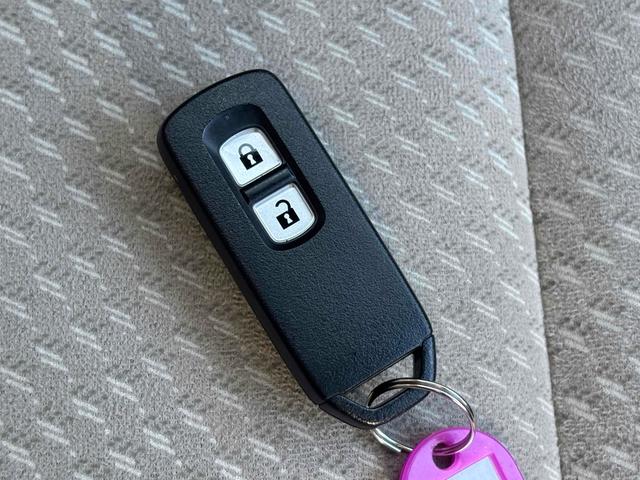 Ｎ－ＷＧＮ Ｇ　バックカメラ　ナビ　ＴＶ　スマートキー　アイドリングストップ　電動格納ミラー　ベンチシート　ＣＶＴ　盗難防止システム　ＡＢＳ　ＥＳＣ　ＣＤ　ＵＳＢ　ミュージックプレイヤー接続可　アルミホイール（9枚目）