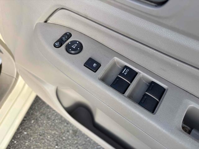 Ｎ－ＷＧＮ Ｇ　バックカメラ　ナビ　ＴＶ　スマートキー　アイドリングストップ　電動格納ミラー　ベンチシート　ＣＶＴ　盗難防止システム　ＡＢＳ　ＥＳＣ　ＣＤ　ＵＳＢ　ミュージックプレイヤー接続可　アルミホイール（12枚目）