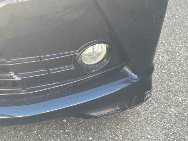 ヴォクシー ハイブリッドＶ　ＥＴＣ　バックカメラ　ナビ　ＴＶ　オートクルーズコントロール　両側電動スライドドア　オートライト　ＬＥＤヘッドランプ　エアロ　スマートキー　電動格納ミラー　シートヒーター　後席モニター　３列シート（34枚目）