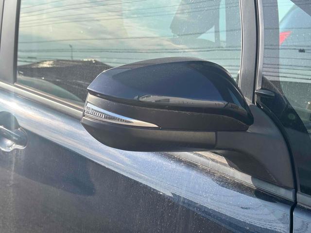 ヴォクシー ハイブリッドＶ　ＥＴＣ　バックカメラ　ナビ　ＴＶ　オートクルーズコントロール　両側電動スライドドア　オートライト　ＬＥＤヘッドランプ　エアロ　スマートキー　電動格納ミラー　シートヒーター　後席モニター　３列シート（35枚目）