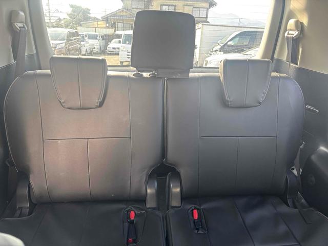 ヴォクシー ハイブリッドＶ　ＥＴＣ　バックカメラ　ナビ　ＴＶ　オートクルーズコントロール　両側電動スライドドア　オートライト　ＬＥＤヘッドランプ　エアロ　スマートキー　電動格納ミラー　シートヒーター　後席モニター　３列シート（44枚目）