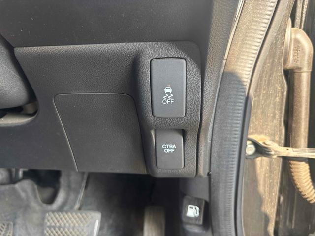 Ｎ－ＢＯＸ Ｇ　ターボＳＳパッケージ　ＥＴＣ　バックカメラ　両側電動スライドドア　ナビ　ＴＶ　オートクルーズコントロール　衝突被害軽減システム　オートライト　ＨＩＤ　スマートキー　アイドリングストップ　電動格納ミラー　シートヒーター（28枚目）