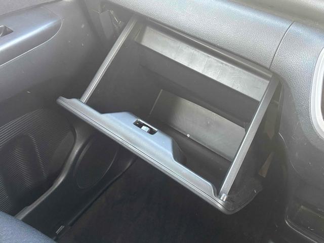 Ｎ－ＢＯＸカスタム Ｇ　両側スライド・片側電動　オートライト　ＨＩＤ　スマートキー　アイドリングストップ　電動格納ミラー　ベンチシート　ＣＶＴ　盗難防止システム　ＡＢＳ　ＥＳＣ　ＣＤ　ＵＳＢ　エアコン　パワーステアリング（10枚目）