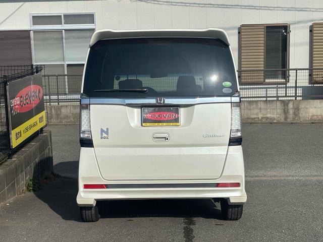 Ｎ－ＢＯＸカスタム Ｇ　両側スライド・片側電動　オートライト　ＨＩＤ　スマートキー　アイドリングストップ　電動格納ミラー　ベンチシート　ＣＶＴ　盗難防止システム　ＡＢＳ　ＥＳＣ　ＣＤ　ＵＳＢ　エアコン　パワーステアリング（16枚目）