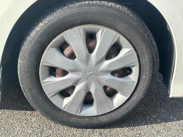 Ｎ－ＢＯＸカスタム Ｇ　両側スライド・片側電動　オートライト　ＨＩＤ　スマートキー　アイドリングストップ　電動格納ミラー　ベンチシート　ＣＶＴ　盗難防止システム　ＡＢＳ　ＥＳＣ　ＣＤ　ＵＳＢ　エアコン　パワーステアリング（20枚目）