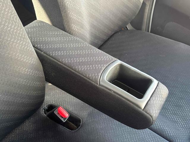 Ｎ－ＢＯＸカスタム Ｇ　両側スライド・片側電動　オートライト　ＨＩＤ　スマートキー　アイドリングストップ　電動格納ミラー　ベンチシート　ＣＶＴ　盗難防止システム　ＡＢＳ　ＥＳＣ　ＣＤ　ＵＳＢ　エアコン　パワーステアリング（51枚目）