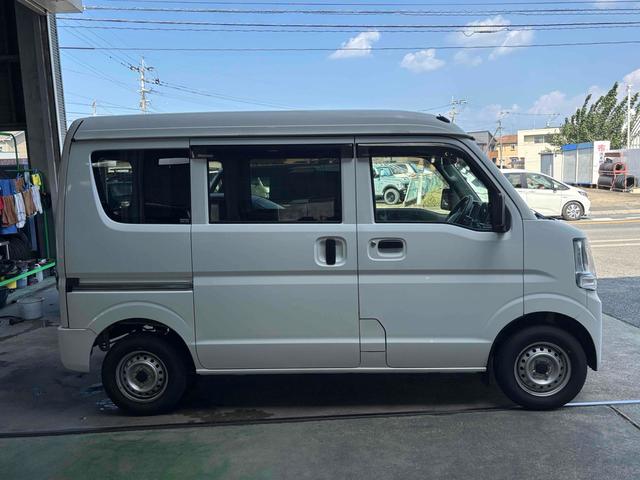 エブリイ PC ETC 両側スライドドア クリアランスソナー レーンアシスト 衝突被害軽減システム オートライト キーレスエントリー AT 盗難防止システム ABS ESC 衝突安全ボディ エアコン(6枚目)