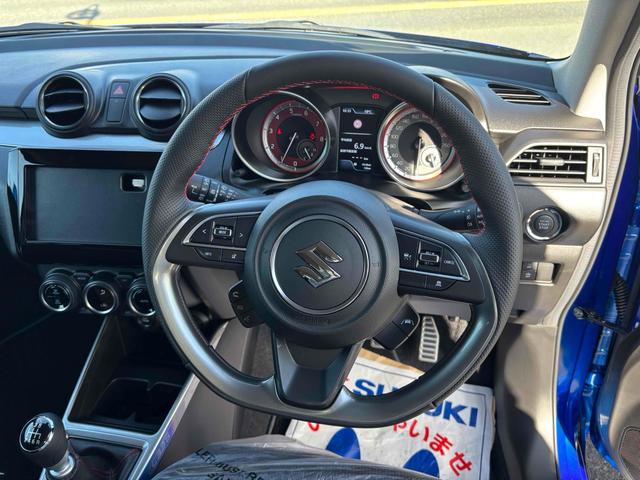 スイフトスポーツ ZC33S ファイナルエディション バックカメラ クリアランスソナー オートクルーズコントロール レーンアシスト 衝突被害軽減システム アルミホイール オートライト LEDヘッドランプ スマートキー 電動格納ミラー シートヒーター MT(3枚目)