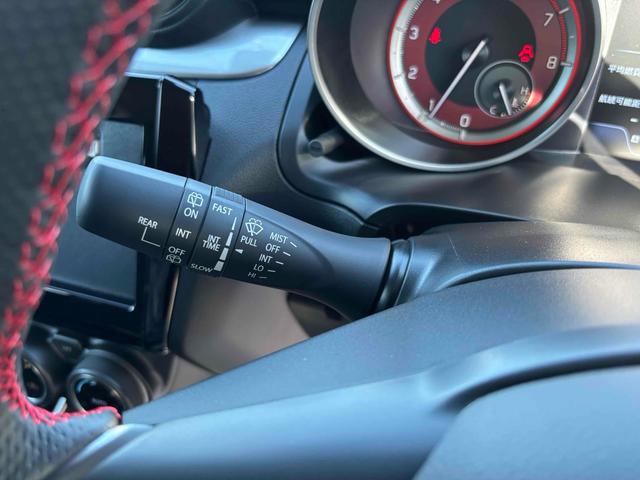スイフトスポーツ ZC33S ファイナルエディション バックカメラ クリアランスソナー オートクルーズコントロール レーンアシスト 衝突被害軽減システム アルミホイール オートライト LEDヘッドランプ スマートキー 電動格納ミラー シートヒーター MT(40枚目)