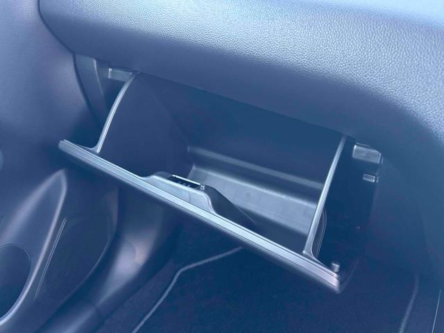 スイフトスポーツ ZC33S ファイナルエディション バックカメラ クリアランスソナー オートクルーズコントロール レーンアシスト 衝突被害軽減システム アルミホイール オートライト LEDヘッドランプ スマートキー 電動格納ミラー シートヒーター MT(46枚目)