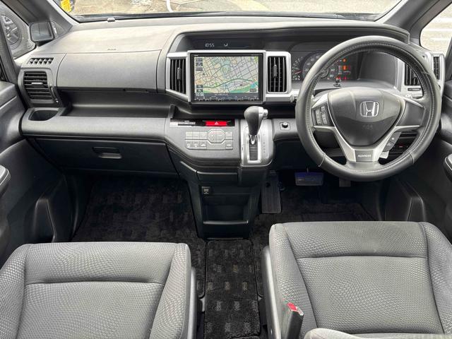 ステップワゴンスパーダ パワーエディション ワンオーナー ETC バックカメラ ナビ TV 両側電動スライドドア HID キーレスエントリー アイドリングストップ 電動格納ミラー 3列シート CVT アルミホイール CD DVD再生 USB(2枚目)